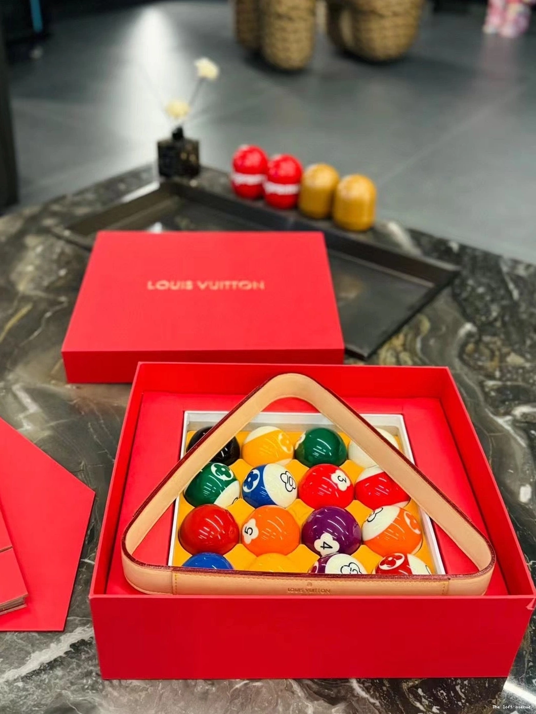 POOL LV SET TABLE 0807